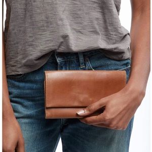 ABLE debre wallet in chestnut